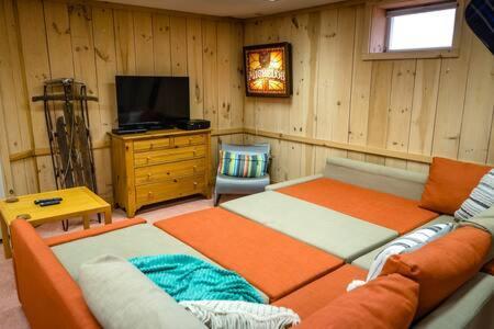 Wine Moose W Hot Tub Fireplace Sauna 9Min To Mt Snow Dover Exteriér fotografie