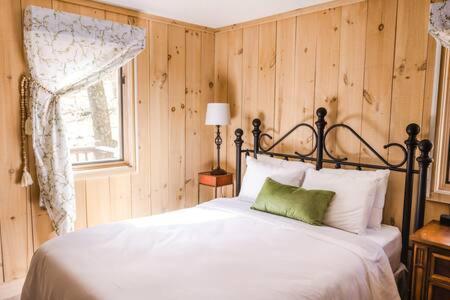Wine Moose W Hot Tub Fireplace Sauna 9Min To Mt Snow Dover Exteriér fotografie